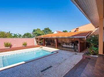 Casa · 390m² · 4 Quartos · 4 Vagas · REMAX vende casa no Alto Taquaral, Campinas | 390 m² de construção, com 4 quartos | 3 suítes, piscin