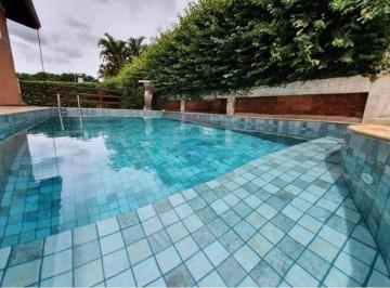 Casa · 223m² · 4 Quartos · 5 Vagas · REMAX aluga Casa com 03 quartos (1 suíte), 4 banheiros, 5 vagas, escritório, churrasqueira, deck e p