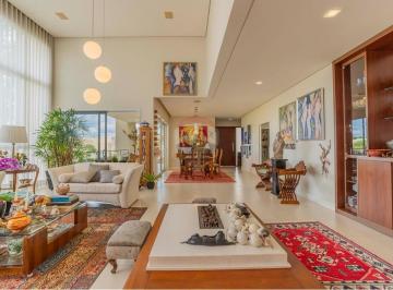 Casa · 409m² · 3 Quartos · 4 Vagas · RE/MAX Vende Maravilhosa Casa Térrea de Alto Padrão, 3 quartos, 3 vagas, no Residencial Parque das A
