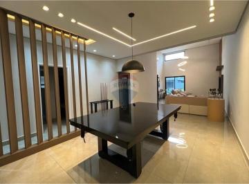Casa · 198m² · 3 Quartos · 4 Vagas · Casa a venda com 3 quartos suítes, piscina, rica em planejados projeto diferenciado no Campos do Co
