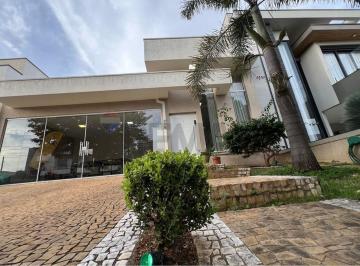 Casa · 180m² · 3 Quartos · 4 Vagas · Casa a venda com 3 dormitórios, rica em planejados, varanda gourmet e piscina, Campos do conde 2 Pau