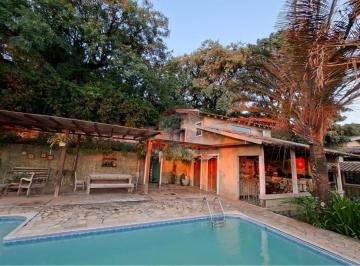 Casa · 360m² · 3 Quartos · Chácara 5.000m² em Valinhos | Piscina, Espaço Gourmet, Pomar, Poço Artesiano e Vista Natureza – Alto