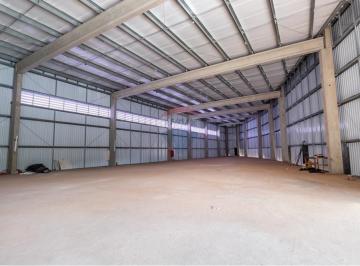 Comercial · 900m² · 140 Vagas · RE/MAX aluga Loja de 900 m² em Complexo Comercial, com 140 vagas, mais de 12 mil m² de terreno e áre