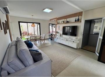 Casa · 146m² · 3 Quartos · 4 Vagas · Residencial Vivendas de Barão, com 3 suítes, 146 m²
