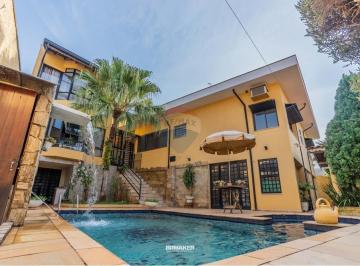 Casa · 351m² · 4 Quartos · 5 Vagas · Casa à venda: 351 m², 4 quartos (1 suíte), piscina c/ cascata, 4 banheiros, 5 vagas, edícula e zonea