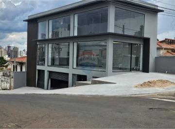 Comercial · 473m² · 5 Vagas · RE/MAX Aluga Prédio Comercial de Esquina, no Taquaral, com 472,88m² de área útil, por R$ 20.000,00 m