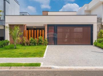 Casa · 286m² · 3 Quartos · 4 Vagas · RE/MAX Vende Casa Nova e Térrea I Condomínio Chácara Prado R$ 2.340.000 I 286m², 3 suítes, 5 banheir