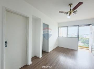 Apartamento · 47m² · 1 Quarto · 1 Vaga · RE/MAX Vende Apto Centro, 1 quarto, 2 banheiros, sala 2 ambientes, cozinha, lavanderia, 1 vaga cober