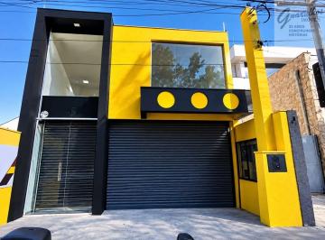 Comercial · 250m² · 3 Vagas · aluga-se salão comercial