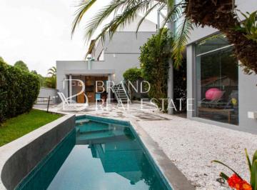 Casa · 370m² · 3 Quartos · 2 Vagas · Casa com 3 Quartos à venda, 370m², piscina privativa na Chácara Monte Alegre