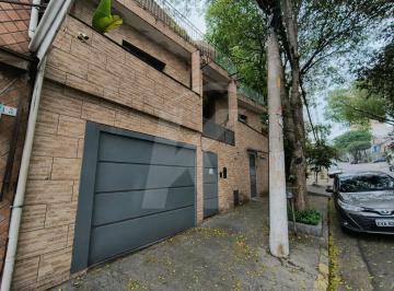 Casa · 185m² · 3 Quartos · 2 Vagas · Sobrado 03 suítes, 02 vagas, quintal com churrasqueira - Santana