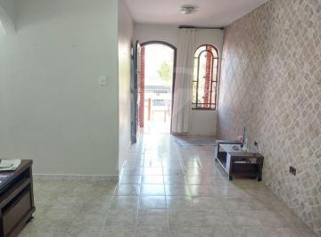 Casa · 167m² · 3 Quartos · 2 Vagas · Casa com 3 quartos, sala, cozinha, 3 banheiros, quintal e 2 vagas