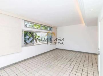 Apartamento · 138m² · 3 Quartos · 2 Vagas · Leblon, 1ª Quadra da Praia | 3 Quartos, 2 Vagas e Excelente Potencial para Reforma