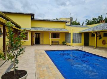 Casa · 400m² · 4 Quartos · 3 Vagas · Casa residencial para aluguel em Guararema com 4 suítes e piscina