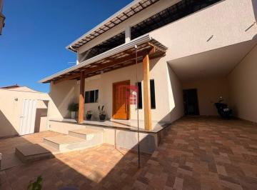 Casa · 360m² · 7 Quartos · Casa à venda - no Bom Jesus