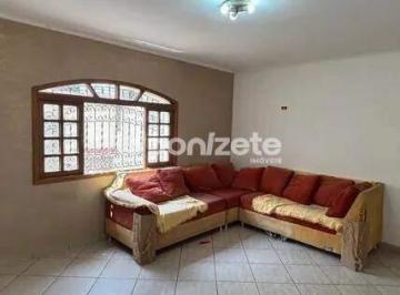 Casa · 186m² · 2 Quartos · 2 Vagas · Casa residencial à venda no Bairro Campestre, Santo André, com 2 suítes e quintal