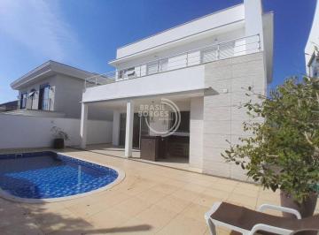 Casa · 250m² · 4 Quartos · 4 Vagas · Sobrado com Suíte no Térreo Colinas do Sol 250M² á Venda - Piscina e Gourmet