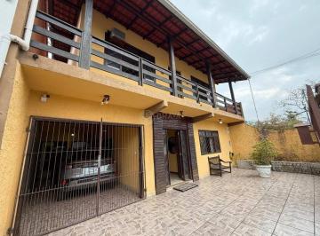 Casa · 250m² · 5 Quartos · 3 Vagas · CASA COM 5 QUARTOS NA PARTE ALTA - CORDEIROS, ITAJAÍ