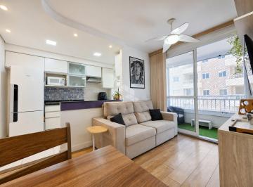 Apartamento · 51m² · 2 Quartos · 1 Vaga · Apartamento de 2 dormitórios e 1 vaga de garagem, no bairro Humaitá, em Porto Alegre.