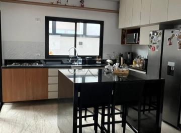 Casa · 250m² · 3 Quartos · 4 Vagas · Oportunidade - Casa em Condomínio - Residencial Golden Park - Jacareí - 3 Dormitórios - 140m².