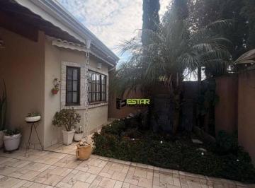 0b7d4fe35557acec7ab468d7285b66094885659d · Casa Térrea com 02 Dormitórios, sendo 02 Suítes, Edícula e Amplo Quintal no Jardim dos Pinheiros – A