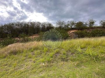 Terreno · 240m² · Terreno com projeto aprovado no condomínio Vitória dos Anjos