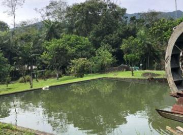 Rural · 200m² · 3 Quartos · 4 Vagas · CHÁCARA COM 3200M2 EM CONDOMÍNIO FECHADO POR 470MI