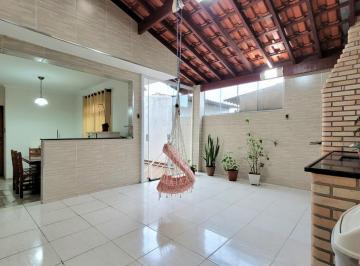 17c78780-5aa3-4194-b816-2d624636c1f7.jpeg · Sobrado para venda em Jardim Itapoan com 4 quartos, sendo 1 suíte, 202m²