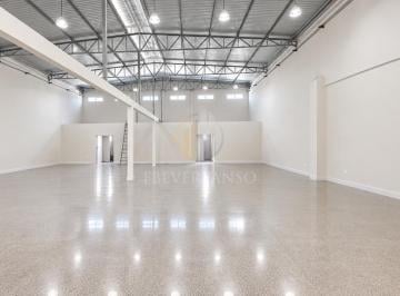 Comercial · 435m² · Galpão / Barracão em Centro - Guaratuba, PR