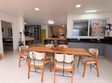 Casa · 248m² · 3 Quartos · 4 Vagas · Sobrado para venda em Condomínio Dona Maria José de 248.00m² com 3 Quartos, 3 Suites e 4 Garagens