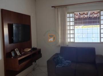 Casa · 130m² · 3 Quartos · 4 Vagas · Casa para venda em Jardim Bi-centenario de 130.00m² com 3 Quartos, 1 Suite e 4 Garagens