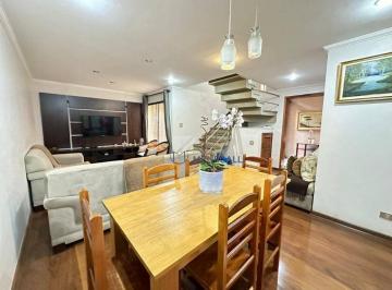 Casa · 212m² · 3 Quartos · 2 Vagas · Sobrado para venda em Alto de 212.00m² com 3 Quartos, 1 Suite e 2 Garagens