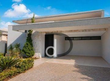 92eec65dfbe2477ccd9798b85e6b86cd5c53b5cf · Casa com 3 quartos/suites à venda, 313 m² por R$ 2.900.000 - Condomínio Porto Seguro Village - Valin