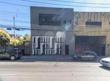 Comercial · 560m² · Galpão à venda em Itaquera - SP