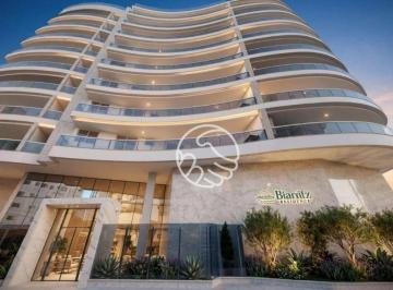 b0dcdf180d5fbc51d08579948898f8369e7dce3c · Apartamento novo com 4 quartos e vista para o mar em Peracanga
