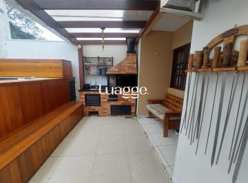 Casa · 50m² · 2 Quartos · 2 Vagas · Casa no bairro Tarumã em Viamão com pátio e piscina