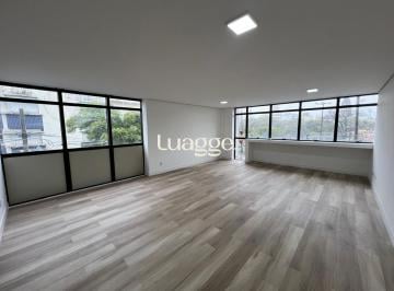 Comercial · 67m² · 1 Quarto · Sala comercial reformada e elevador no bairro Bom Fim.