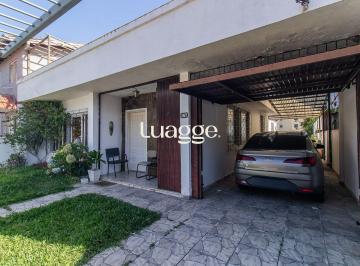 Casa · 170m² · 3 Quartos · 5 Vagas · Casa 3 dormitórios, 5 vagas.