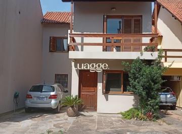 Casa · 197m² · 3 Quartos · 2 Vagas · Sobrado diferenciado com 3 dormitórios com sacada, no Bairro Guarujá.