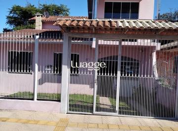 Casa · 228m² · 5 Quartos · 2 Vagas · Casa residencial semi-mobiliada à venda em Esteio-RS, com 5 quartos, sala, cozin