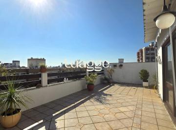 Apartamento · 154m² · 2 Quartos · 1 Vaga · Excelente cobertura com 154m² de área privativa, 2 dormitórios e 1 vaga de garag