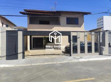 Casa · 200m² · 3 Quartos · 4 Vagas · Casa 3 Quartos 1 Suíte 200m² 4 Vagas Águas Claras/DF