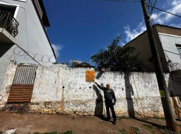 casa-em-nepomuceno-mg-no-bairro-centro-imovel442825-img6a70ccb8c3960.jpg · Casa à venda em Nepomuceno, no bairro Centro