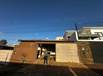 casa-com-3-quartos-em-nepomuceno-mg-no-bairro-marciolandia-imovel444871-img6a7f5aefd076c.jpg · Casa com 3 quartos à venda em Nepomuceno, no bairro Marciolândia