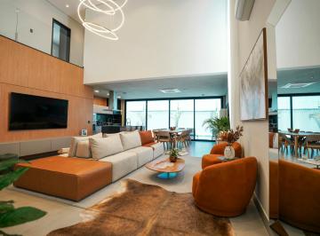 Casa · 364m² · 4 Quartos · 4 Vagas · Sobrado Mobiliado no Alphaville Nova Esplanada 1
