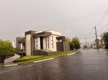 Casa · 276m² · 4 Quartos · 4 Vagas · De esquina, com terreno ampliado, no Parque Esplanada