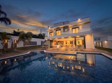 Casa · 540m² · 4 Quartos · 6 Vagas · Piscina aquecida e prainha, no Village Castelo