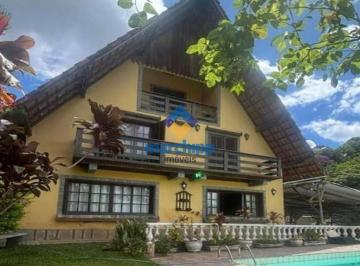 753cec9b226816a6817b56f2e21e72a786d3d085 · Casa com 4 quartos (1 suíte) à venda, 300 m² por R$ 2.300.000 - Granja Guarani - Teresópolis/RJ