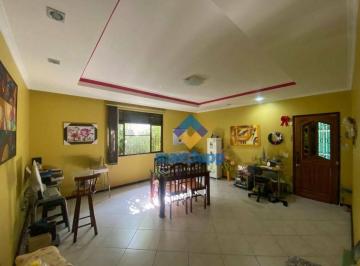 c37ed7e6b26f6d2046d9e8b3818834bed5f2991d · Casa com 3 suítes e edícula à venda, 300 m² por R$ 2.999.000 - Santa Rosa - Niterói/RJ
