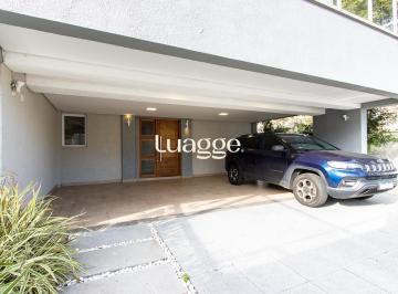 Casa · 122m² · 3 Quartos · 3 Vagas · Casa de esquina à venda na Av. Copacabana | 3 dormitórios | 3 vagas |
